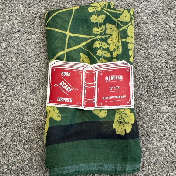“Ferns” Heading Prints Scarf - Picture 2 of 8